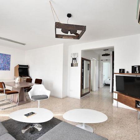 Glabur Stays - The Cozy 2 Bdr - Nicosia City, Free Parking & Wifi, Welcomes You!!! エクステリア 写真