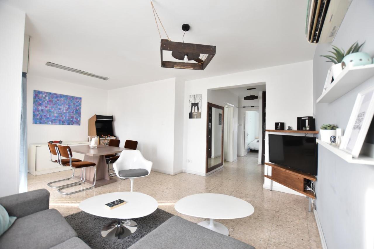 Glabur Stays - The Cozy 2 Bdr - Nicosia City, Free Parking & Wifi, Welcomes You!!! エクステリア 写真