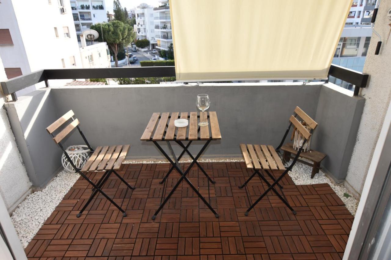 Glabur Stays - The Cozy 2 Bdr - Nicosia City, Free Parking & Wifi, Welcomes You!!! エクステリア 写真
